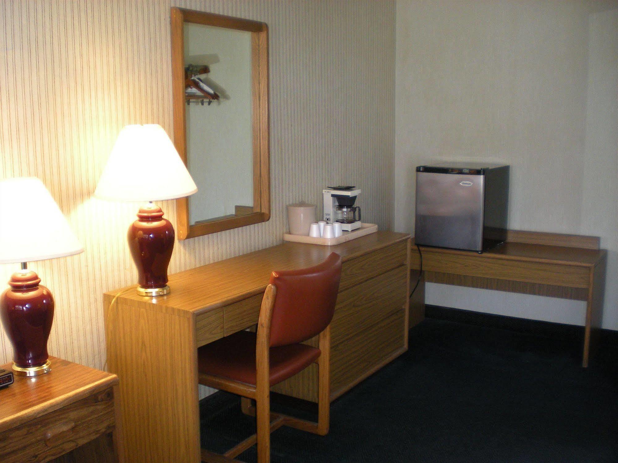 Coastal Breeze Inn Morro Bay Esterno foto